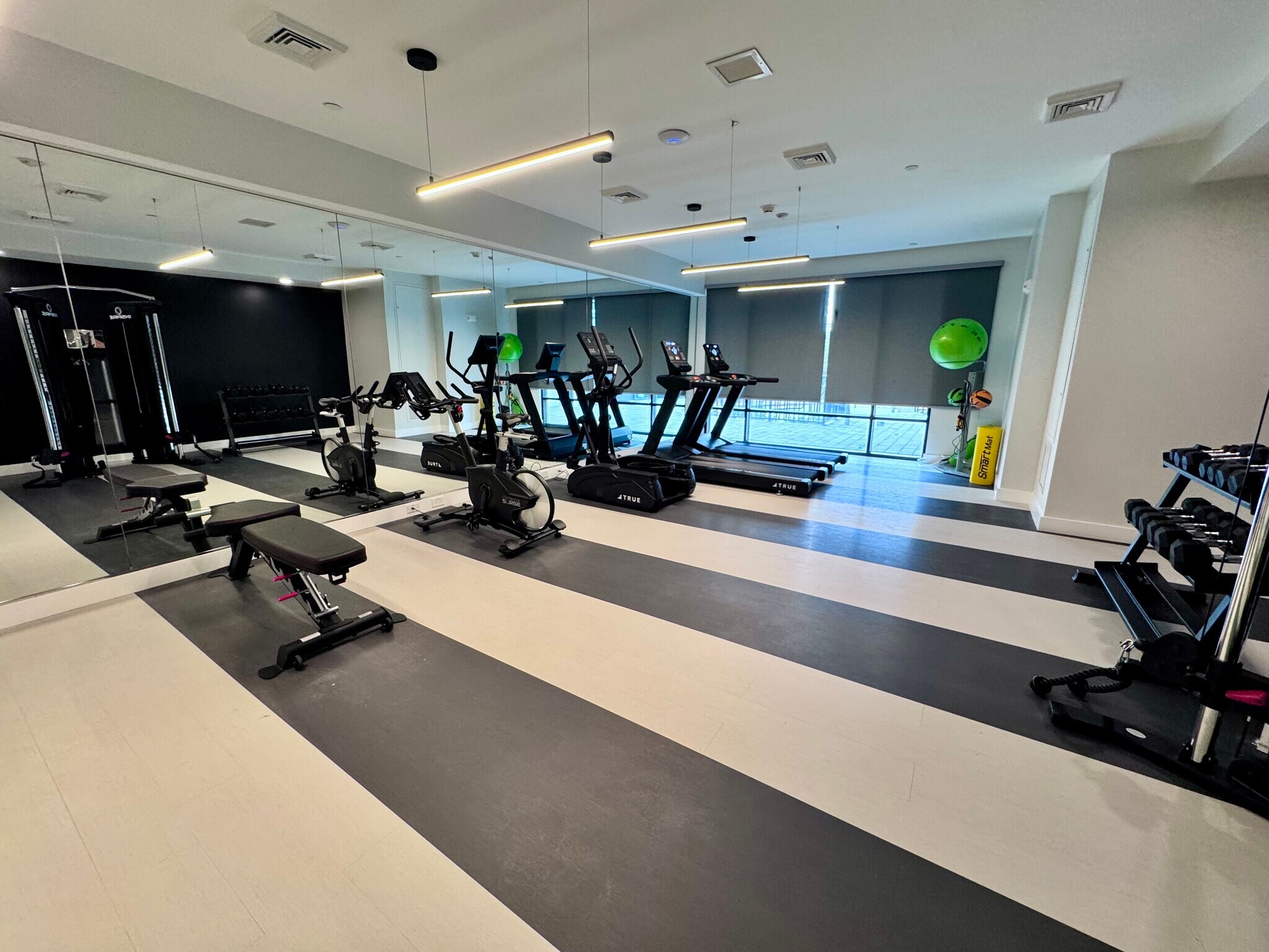 Building Photo - 130 Gardner St