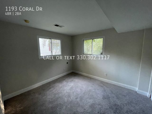 Building Photo - Spacious 4 bedroom home for rent - Akron