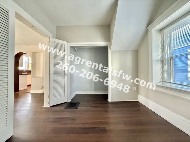 Building Photo - 2919 S Harrison St
