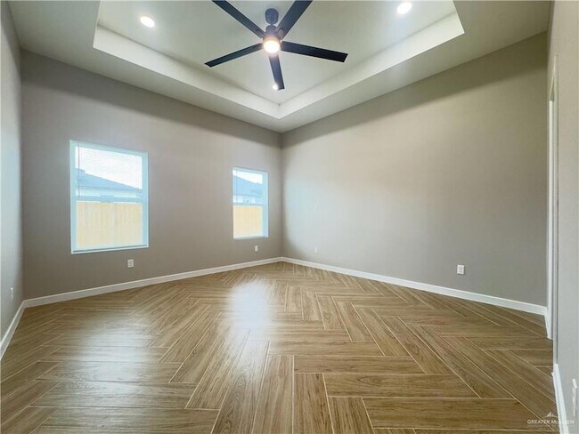 Building Photo - 907 Durango Dr