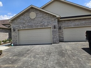 Building Photo - 5 Apollo Ct