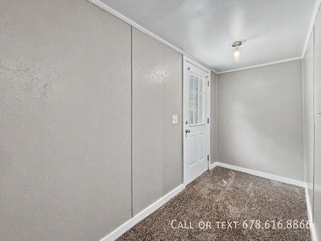 Building Photo - 560 Lee Byrd Rd