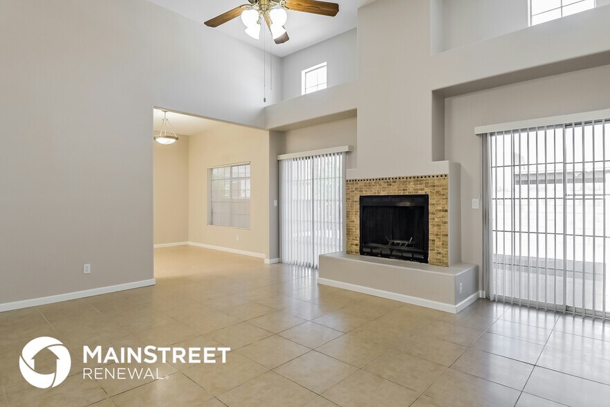 Building Photo - 1019 N Sonoita Ave