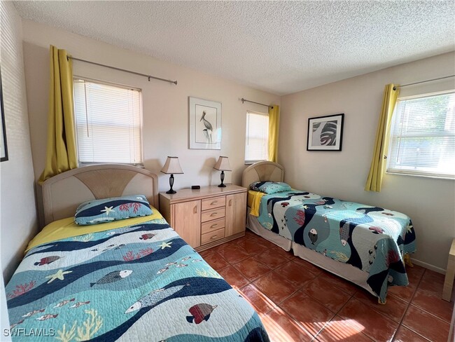 Building Photo - 170 Turtle Lake Ct