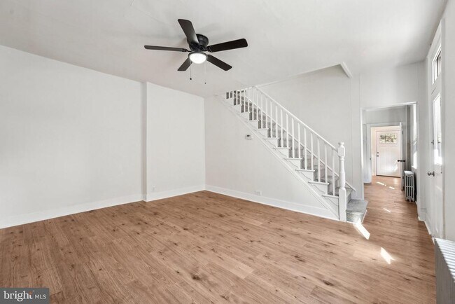 Building Photo - 309 W Elm St