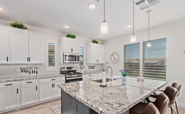 Building Photo - 5100 E Rancho Paloma Dr