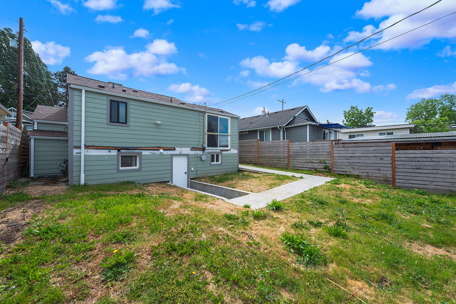 Building Photo - 8717 16th Ave SW