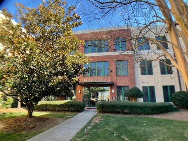 Building Photo - Upscale Condo in Popular Davis Park!