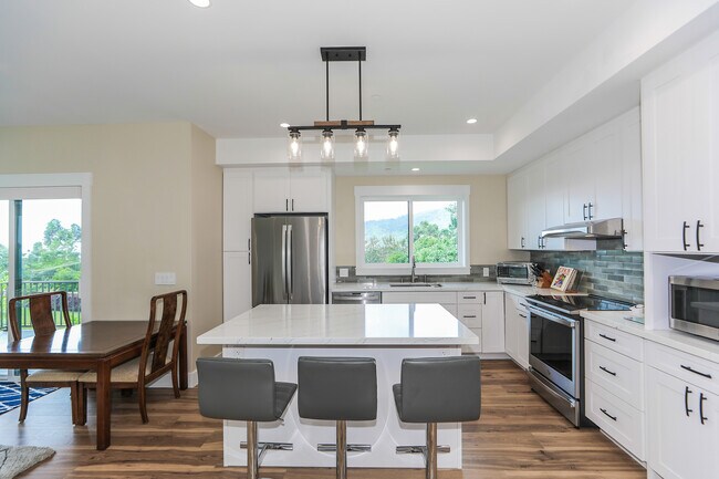 Building Photo - 3161 Puu Paka Dr