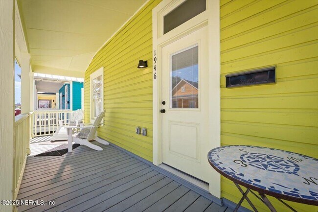 Building Photo - 1946 Redell St