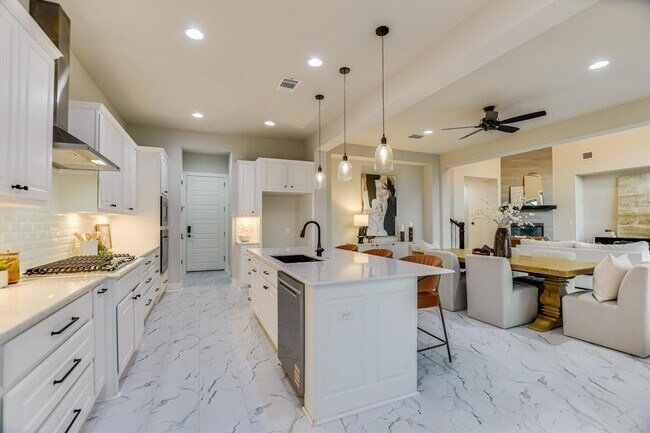 Building Photo - 12812 Padua Dr