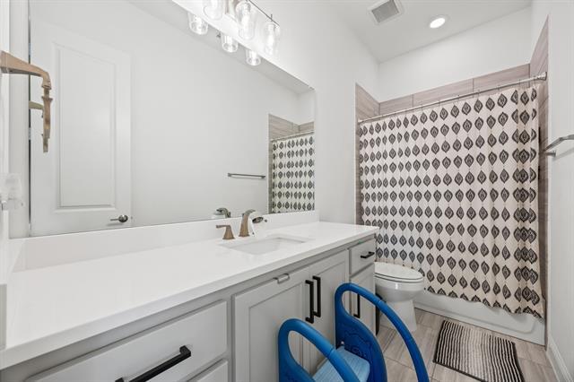 Building Photo - 4411 Silver Spur Dr