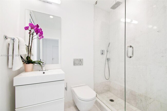 Building Photo - 50 South Pointe Dr