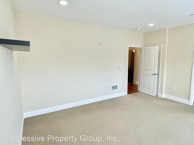Building Photo - 2 br, 2 bath House - 3184 Mission Street, ...