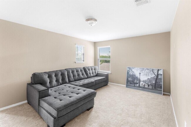 Building Photo - 6708 Glebe Path