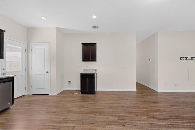 Building Photo - 12713 Robert Taft St