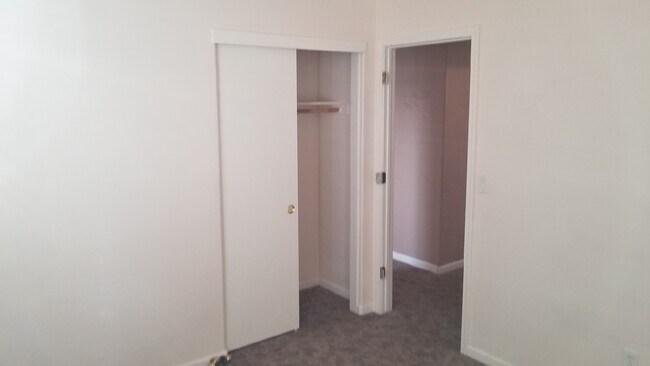 Building Photo - 6382 Everest Dr