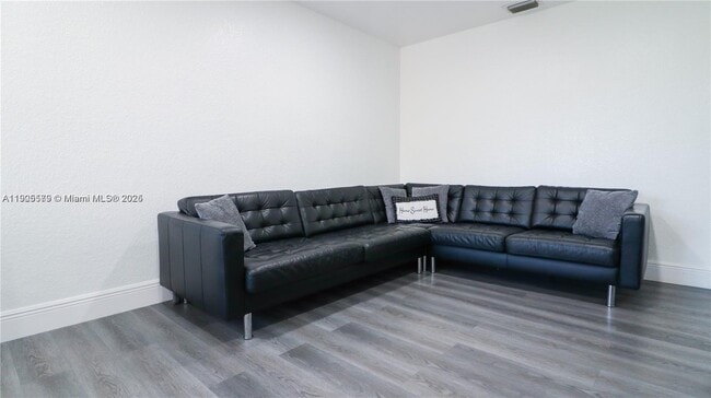 Building Photo - 15330 SW 134th Pl