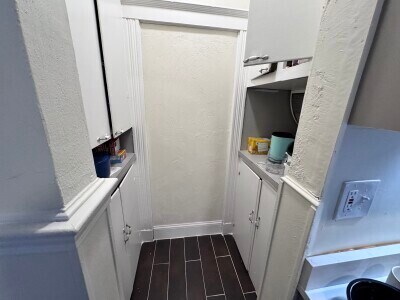 Building Photo - 10 Alton Ct