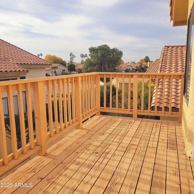 Building Photo - 11001 W Crimson Ln