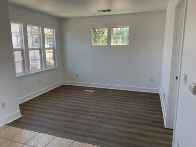 Building Photo - 2575 Kellogg Loop