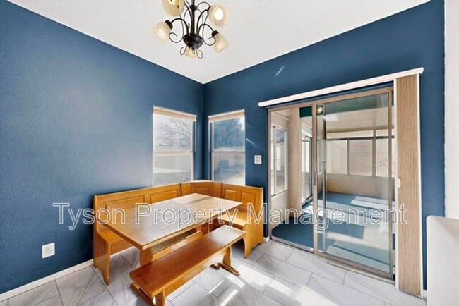 Building Photo - 10139 Arroyo Crest Dr NW