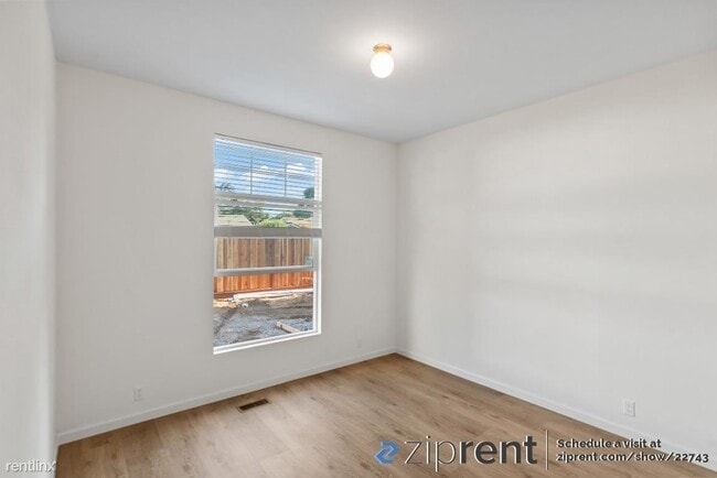 Building Photo - 3 br, 2 bath House - 1133 Lovell Ave, Camp...