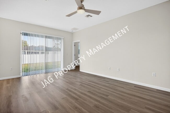 Building Photo - 813 Clifton Rd SE