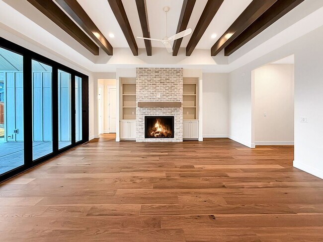 Building Photo - New Construction 4-Bedroom Home in Eagle’s Centerra Community Near Downtown, Trails & Shopping wi...