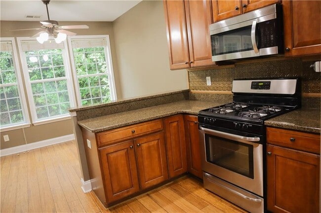 Primary Photo - 1526 Lechemin Dr