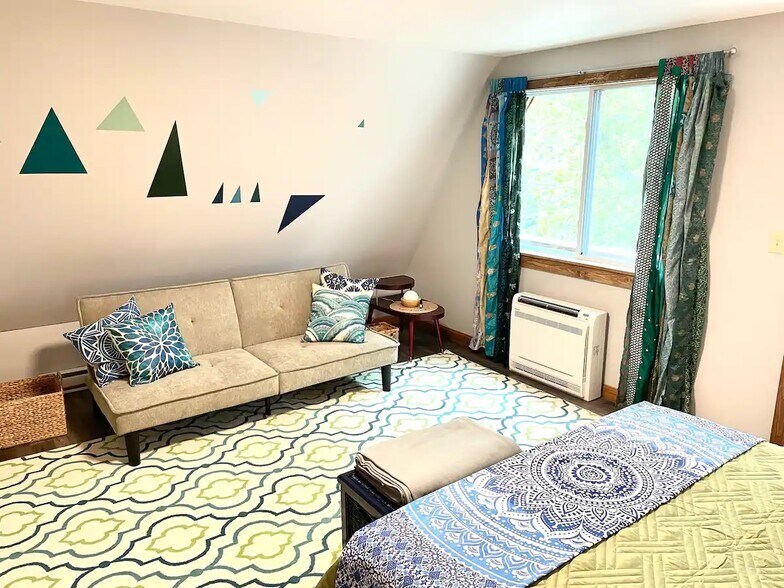 Building Photo - 61 Cumberland St