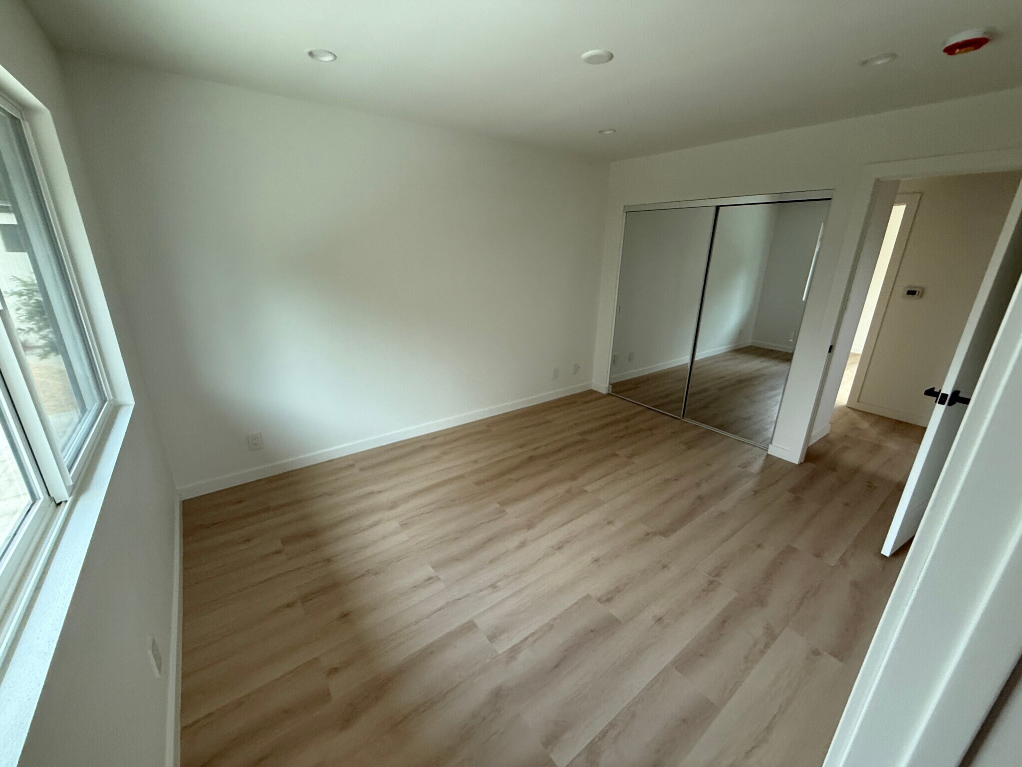 Building Photo - 14818 Astoria St