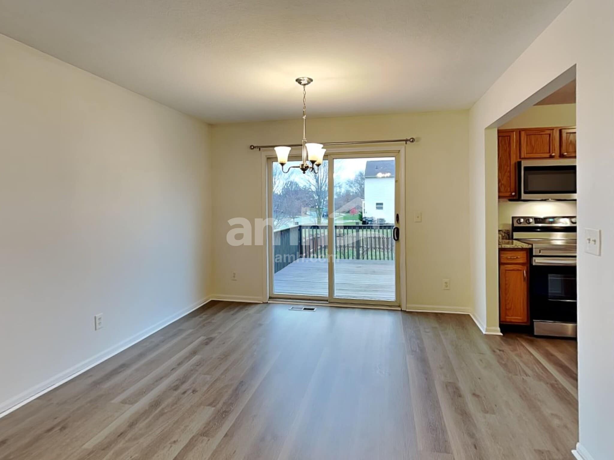 Building Photo - 403 Hobart St