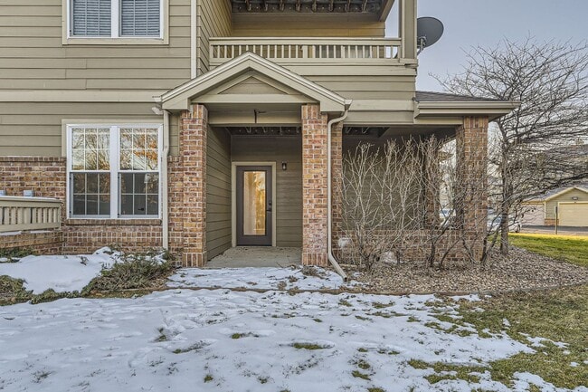 Building Photo - **Fully Updated 2-Bedroom Condo with New Appliances!**