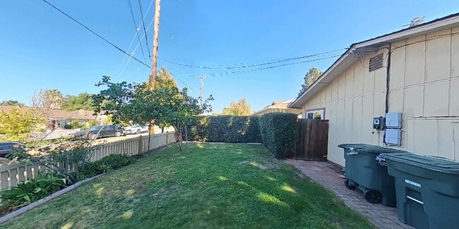 Building Photo - 305 E California Ave