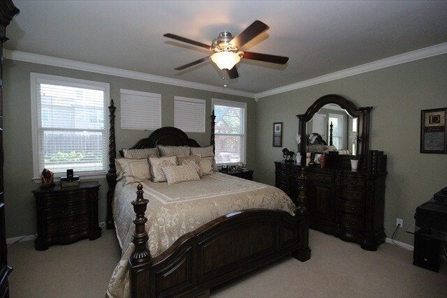 Building Photo - Gorgeous Home In the Desired Chesapeake Neighborhood