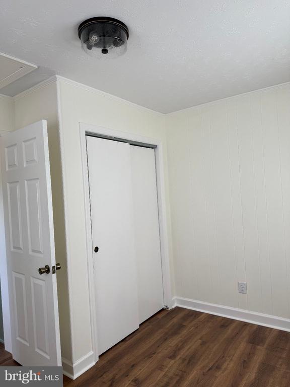 Building Photo - 857 Page Brook Ln