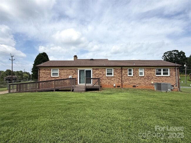 Building Photo - 4712 Jamee Dr