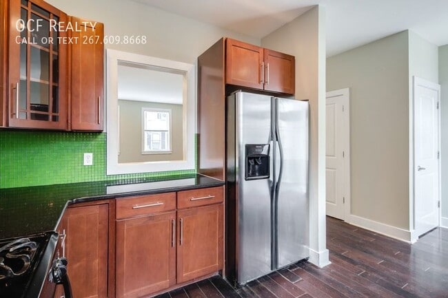 Building Photo - 2603 Webster St