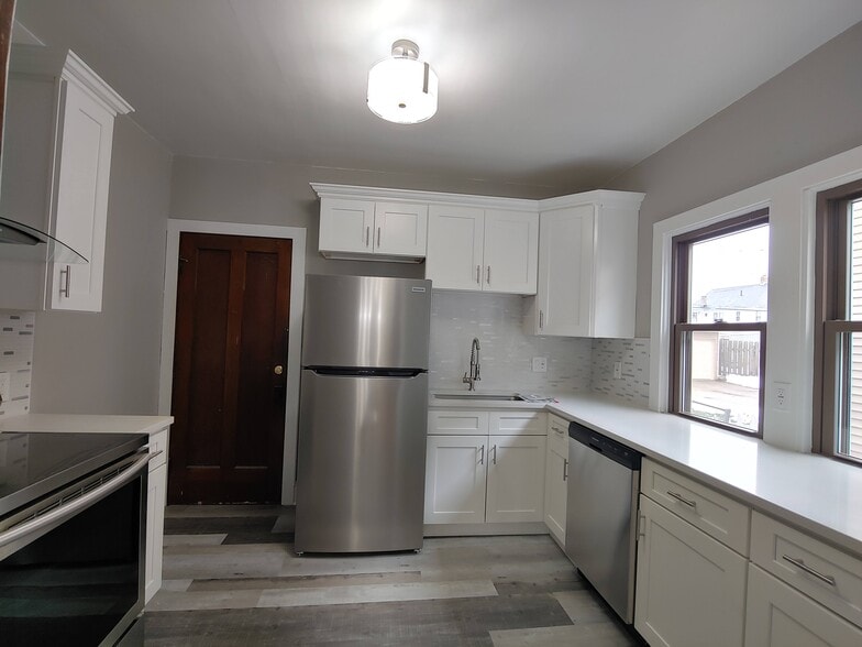 Building Photo - 2127 Bunts Rd