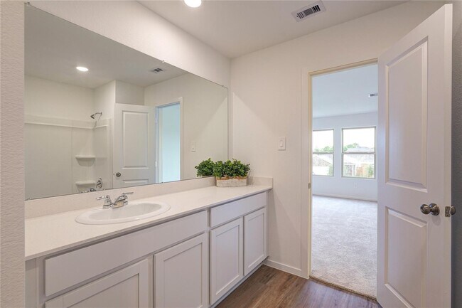 Building Photo - 17914 Becker Lndg Dr