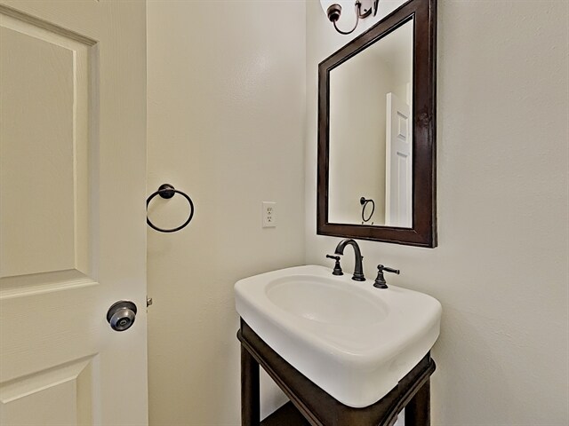 Building Photo - 8723 Chalkstone Road