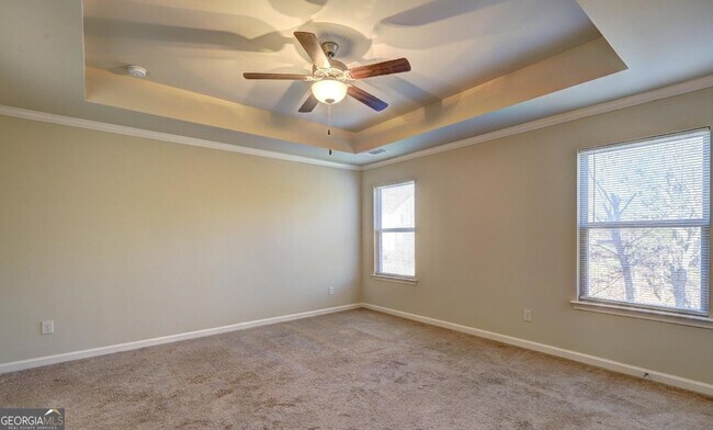 Building Photo - 606 Grenier Terrace NE