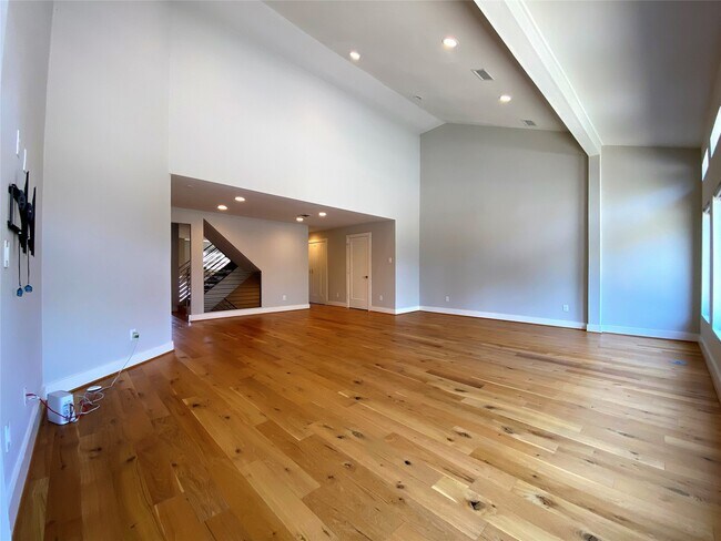 Building Photo - 4116 McDuffie St