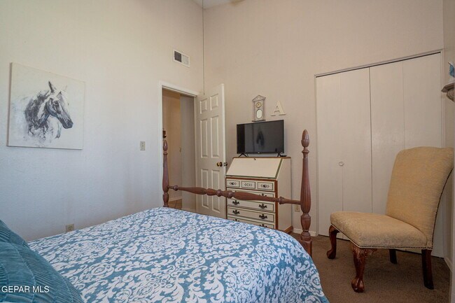 Building Photo - 11464 Beach Front Dr