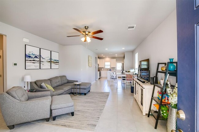 Building Photo - 257 Syrah Ct