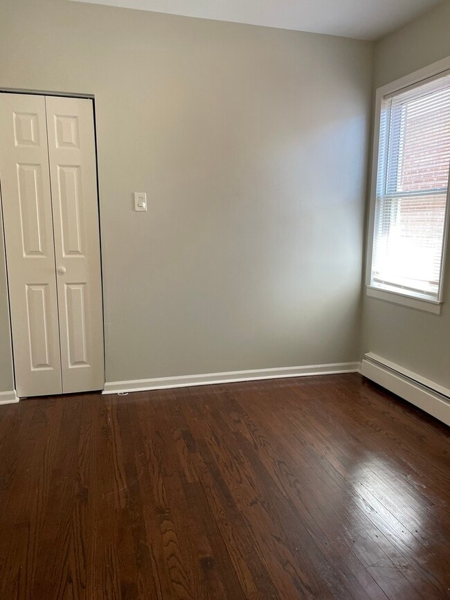 Building Photo - 7659 W Sunset Dr