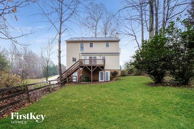 Building Photo - 120 Crestway Ct