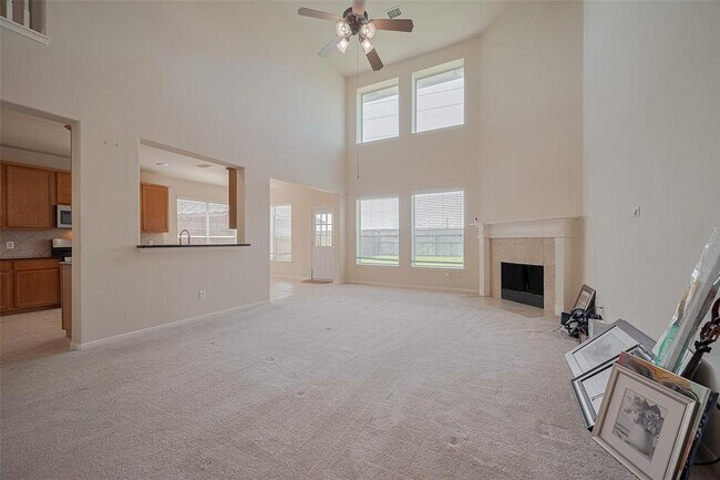 Building Photo - 21627 Cozy Hollow Ln