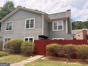 Building Photo - 1026 Wuthering Way